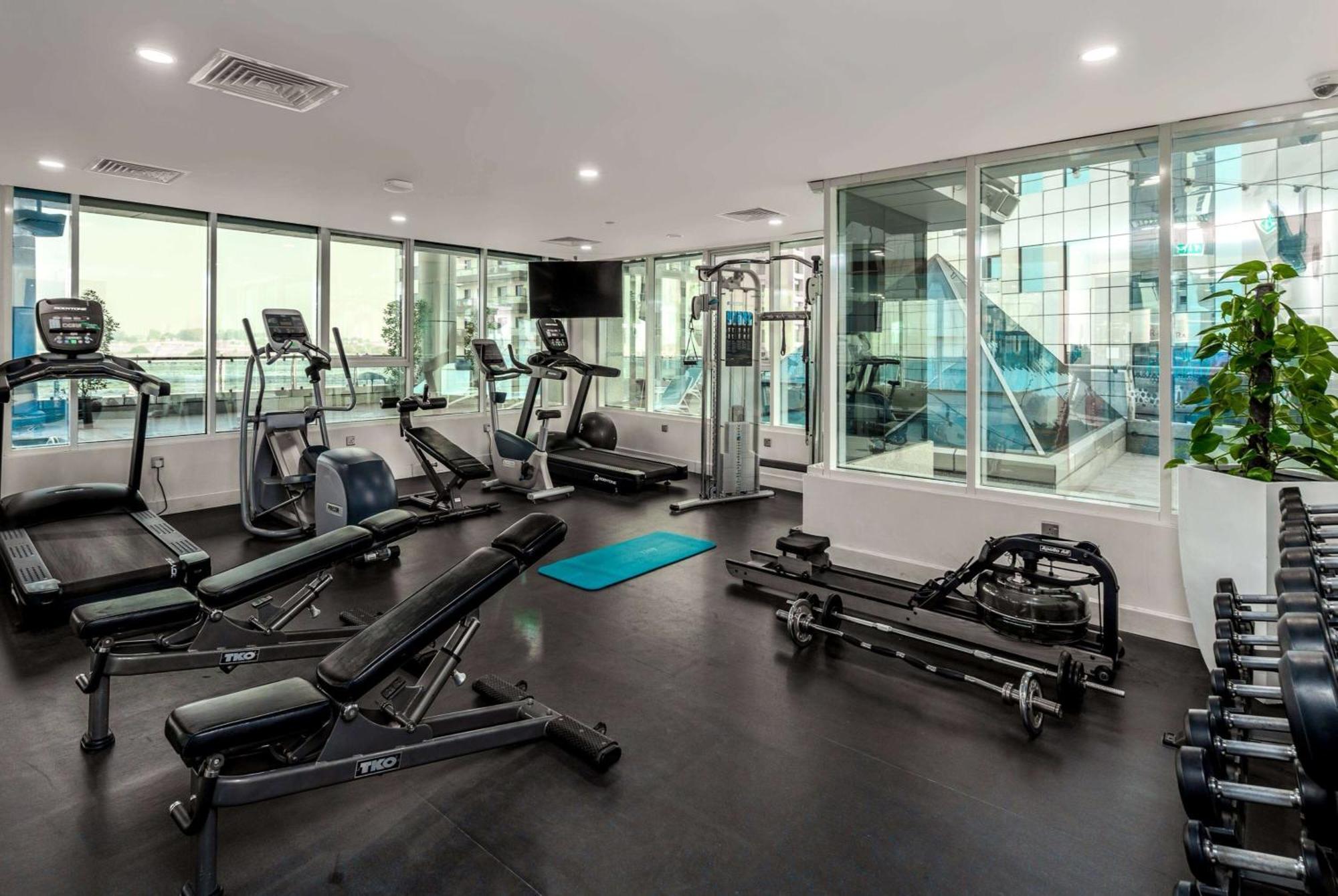 Hotel Ramada By Wyndham Dubai Barsha Heights Exterior foto
