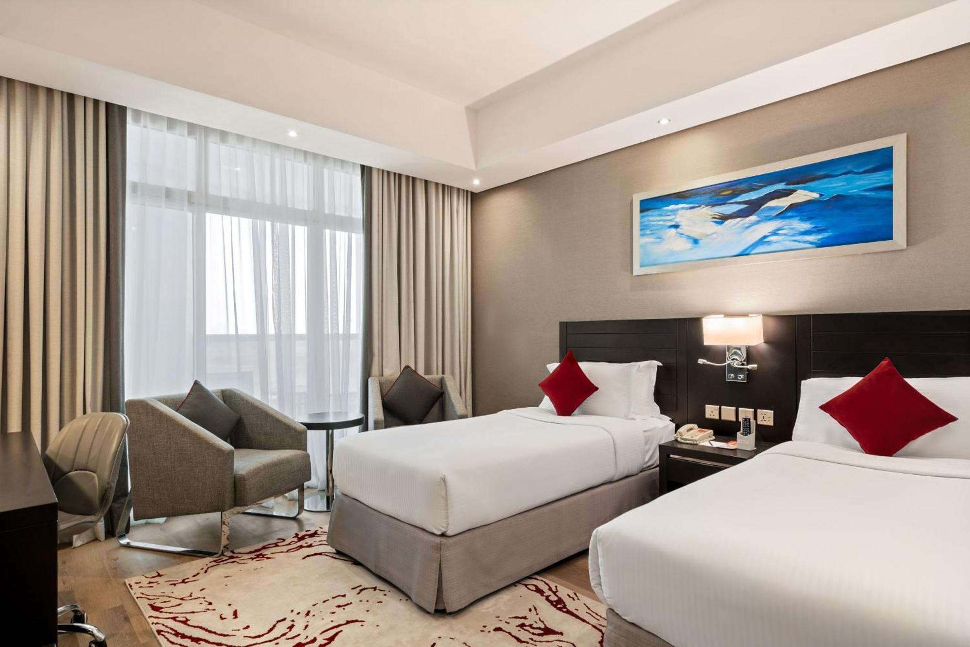Hotel Ramada By Wyndham Dubai Barsha Heights Exterior foto